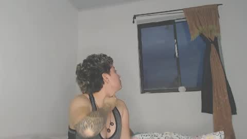 Snapshot of kammy_cami chatting on June 4, 11:22 pm kammy y camila online show from June 4, 11:22 pm