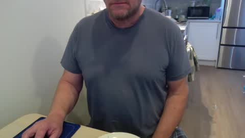 Cam with Me Vixens DM me online show from April 18, 2:10 pm