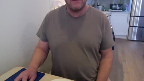 Cam with Me Vixens DM me online show from April 21, 2:12 pm