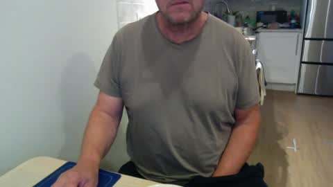 Cam with Me Vixens DM me online show from August 2, 2:26 pm
