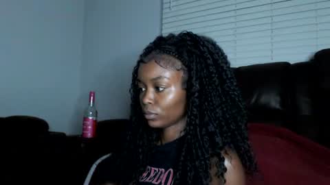 Snapshot of kandie_monaee chatting on July 1, 6:37 am Twitter - Kandie Monaee online show from July 1, 6:37 am