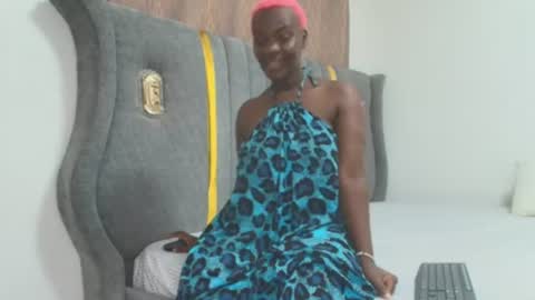 Snapshot of kandy_springs chatting on July 10, 7:16 pm kandy_springs online show from July 10, 7:16 pm