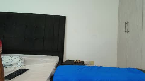 kandy_sweetss online show from April 3, 8:12 am