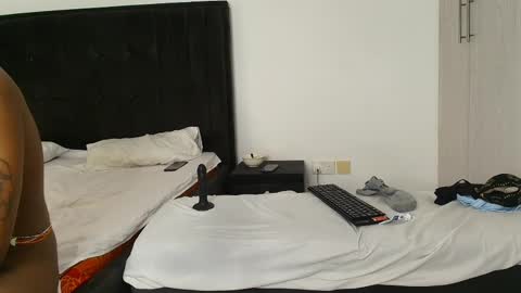 kandy_sweetss online show from April 15, 10:00 am