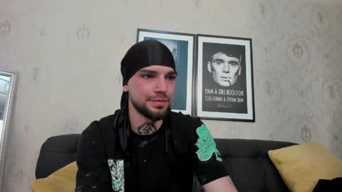 Snapshot of kanehunter chatting on May 4, 11:12 pm Kane online show from May 4, 11:12 pm