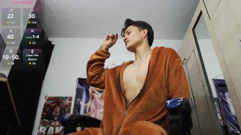 andres online show from April 17, 12:08 pm