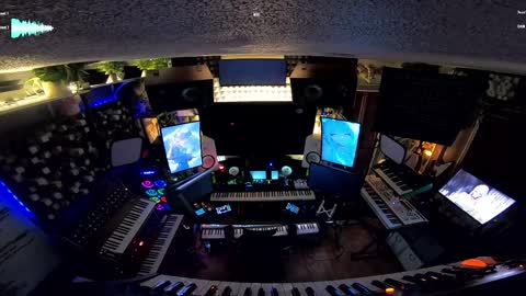 KaniKat Goddess Kani online show from April 4, 5:06 am