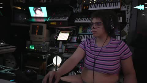 KaniKat Goddess Kani online show from April 9, 6:30 am