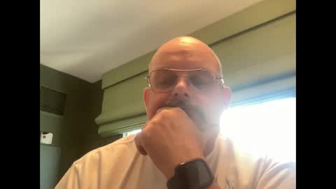 Snapshot of kannaforfun31 chatting on December 14, 10:25 pm Jon online show from December 14, 10:25 pm