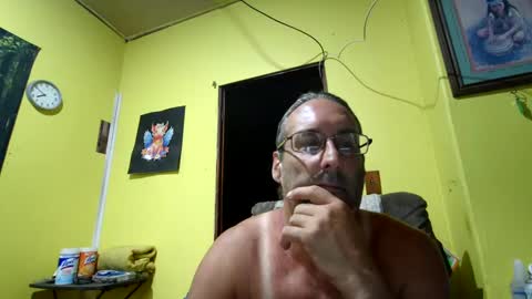 Snapshot of kansasfarmer1 chatting on October 13, 12:49 pm kansasfarmer1 online show from October 13, 12:49 pm