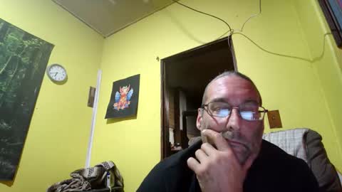 Snapshot of kansasfarmer1 chatting on December 21, 12:40 am kansasfarmer1 online show from December 21, 12:40 am