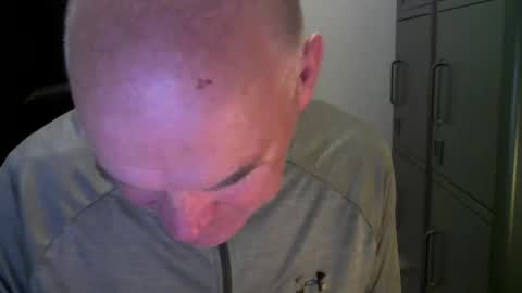 Robbie online show from October 1, 4:18 am