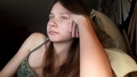 Snapshot of karaescorcia chatting on November 28, 12:41 pm Ria online show from November 28, 12:41 pm