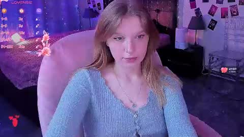 Snapshot of karambamoon chatting on July 5, 9:00 pm Lera online show from July 5, 9:00 pm