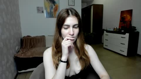KaraWill online show from May 17, 7:32 pm