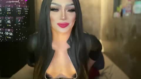 Snapshot of kardeyfynes chatting on September 11, 7:41 am MARIA online show from September 11, 7:41 am