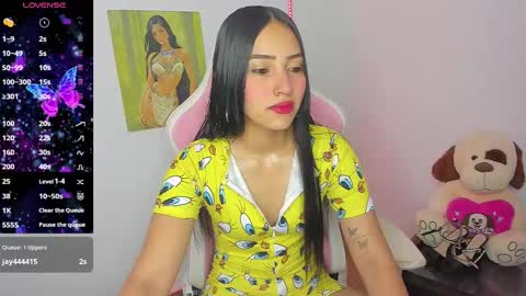 Snapshot of karely_sweet_ chatting on February 23, 10:17 am karely_sweet_ online show from February 23, 10:17 am