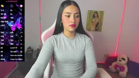 Snapshot of karely_sweet_ chatting on February 25, 10:39 pm karely_sweet_ online show from February 25, 10:39 pm
