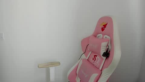Snapshot of karely_sweet_ chatting on July 13, 1:03 pm karely_sweet_ online show from July 13, 1:03 pm