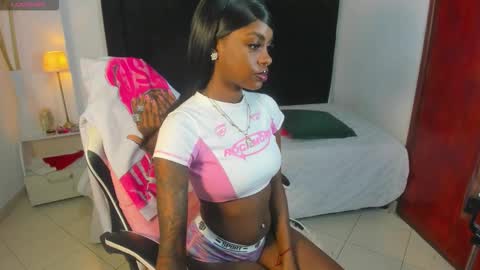 karen_adamss online show from January 15, 4:17 am