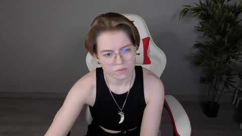 Karen online show from March 9, 8:51 am