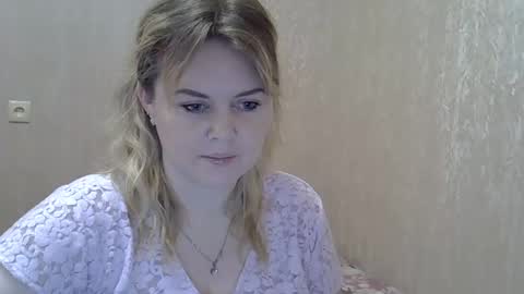 Snapshot of karennelsonx chatting on December 17, 2:22 pm karennelsonx online show from December 17, 2:22 pm