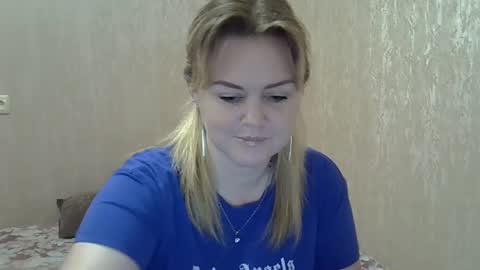 Snapshot of karennelsonx chatting on December 21, 4:14 pm karennelsonx online show from December 21, 4:14 pm