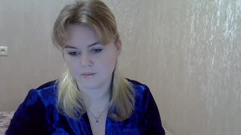 Snapshot of karennelsonx chatting on December 27, 2:12 pm karennelsonx online show from December 27, 2:12 pm