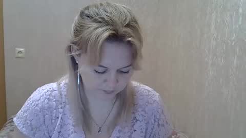 Snapshot of karennelsonx chatting on January 4, 3:17 pm karennelsonx online show from January 4, 3:17 pm