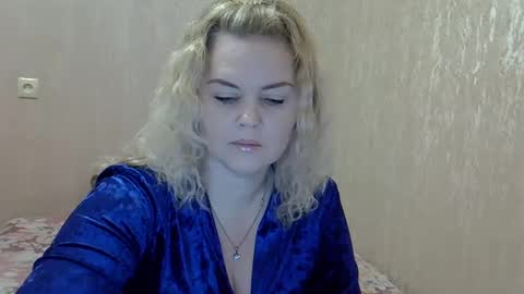 Snapshot of karennelsonx chatting on January 10, 4:41 pm karennelsonx online show from January 10, 4:41 pm