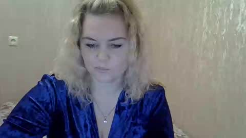 Snapshot of karennelsonx chatting on January 10, 7:43 pm karennelsonx online show from January 10, 7:43 pm