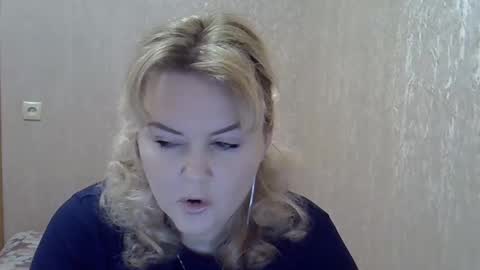 Snapshot of karennelsonx chatting on January 16, 4:39 pm karennelsonx online show from January 16, 4:39 pm