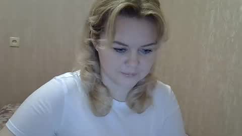 Snapshot of karennelsonx chatting on January 31, 2:39 pm karennelsonx online show from January 31, 2:39 pm