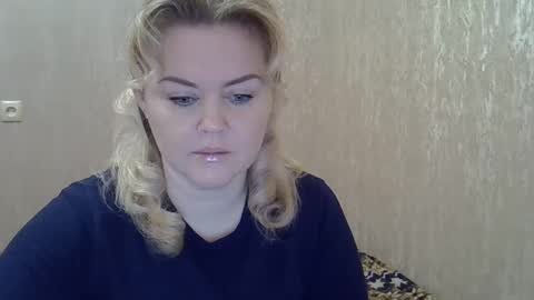 Snapshot of karennelsonx chatting on February 11, 12:27 pm karennelsonx online show from February 11, 12:27 pm