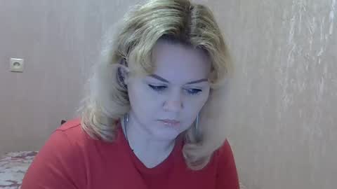 Snapshot of karennelsonx chatting on February 22, 4:09 pm karennelsonx online show from February 22, 4:09 pm
