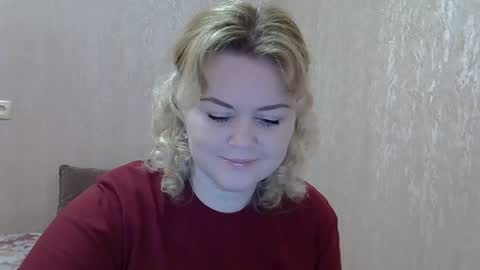 Snapshot of karennelsonx chatting on February 27, 7:34 am karennelsonx online show from February 27, 7:34 am