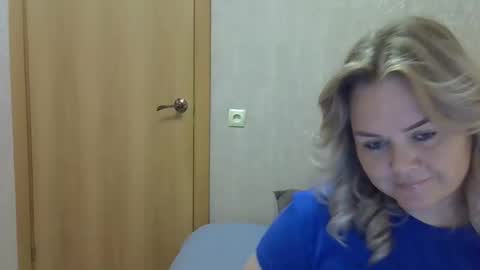 Snapshot of karennelsonx chatting on September 20, 12:28 pm karennelsonx online show from September 20, 12:28 pm