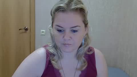 Snapshot of karennelsonx chatting on September 29, 1:05 pm karennelsonx online show from September 29, 1:05 pm