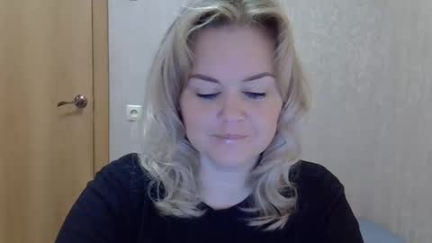 Snapshot of karennelsonx chatting on September 30, 11:15 am karennelsonx online show from September 30, 11:15 am