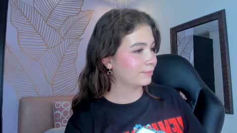 Karen online show from February 3, 8:57 pm