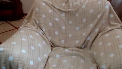 Snapshot of karina8571 chatting on January 17, 11:27 am Karina online show from January 17, 11:27 am