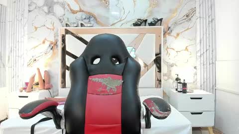Snapshot of karina_analdeep chatting on May 5, 8:50 pm Karina analDeep online show from May 5, 8:50 pm