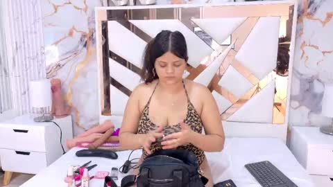 Snapshot of karina_analdeep chatting on May 9, 8:03 pm Karina analDeep online show from May 9, 8:03 pm
