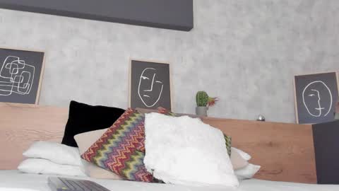 Kari online show from April 6, 11:22 am