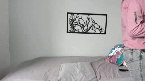 Snapshot of karina_lopez7 chatting on October 12, 2:38 pm karina_lopez7 online show from October 12, 2:38 pm