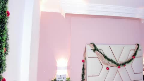 karina Taylor online show from December 21, 7:24 am