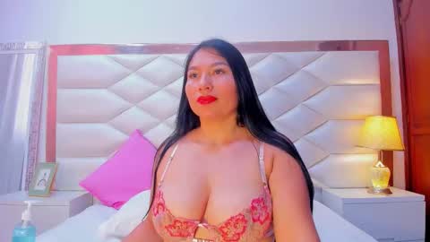 Snapshot of karinagomezxxx chatting on October 13, 1:55 pm Karina Gomez online show from October 13, 1:55 pm