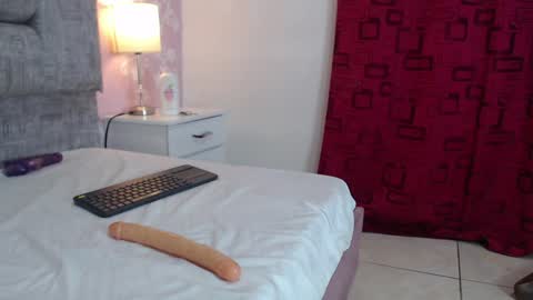 KarinaSimonz online show from January 14, 10:44 pm