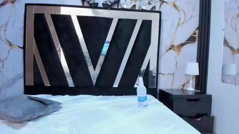 Snapshot of karinasimonz chatting on February 19, 9:11 pm KarinaSimonz online show from February 19, 9:11 pm