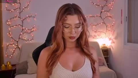 Snapshot of karinchik_ chatting on June 30, 7:15 pm Karina online show from June 30, 7:15 pm